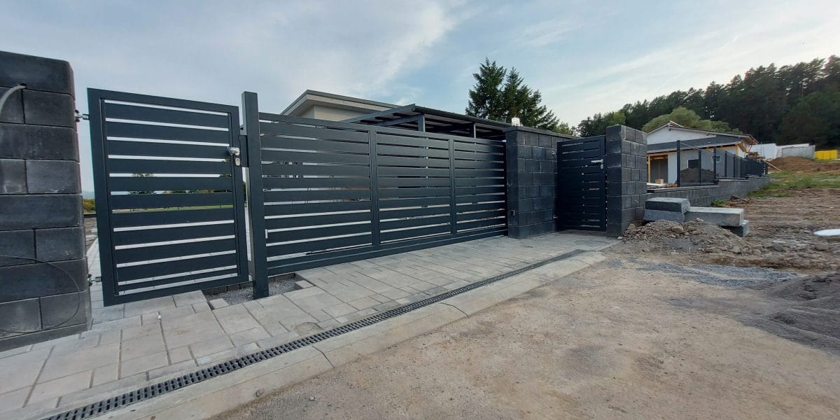Fortamigo.at Schiebetor2 Aluminium Füllprofile, Aluminium Lamellen, Aluminium U-Profile, Alu Profile 6 Meter, Alu Lamellen für Zaun, Aluminium Sichtschutz Lamellen, Aluminium Zaunprofile, Alu Rhombusprofile, Aluminium Fassade Lamellen, Alu Profile für Tor und Zaun,Rechteckige Alu Lamellen, Rhombus Lamellen Aluminium, Alu Profile 60x16, Alu Profile 80x16, Alu Profile 100x16, Alu Profile 120x16, Alu Profile 160x16, Alu Profile 200x16, Aluminiumprofile 108x16