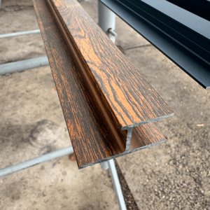 Alumínium töltőprofilok, alumínium lamellák, alumínium U-profilok, alu profilok 6 méter, alu lamellák kerítéshez, alumínium belátásgátló lamellák, alumínium kerítés profilok, alu rombuszprofilok, alumínium homlokzati lamellák, alu profilok kapuhoz és kerítéshez,
téglalap alakú alu lamellák, rombusz lamellák alumínium, alu profilok 60x16, alu profilok 80x16, alu profilok 100x16, alu profilok 120x16, alu profilok 160x16, alu profilok 200x16, alumínium profilok 108x16